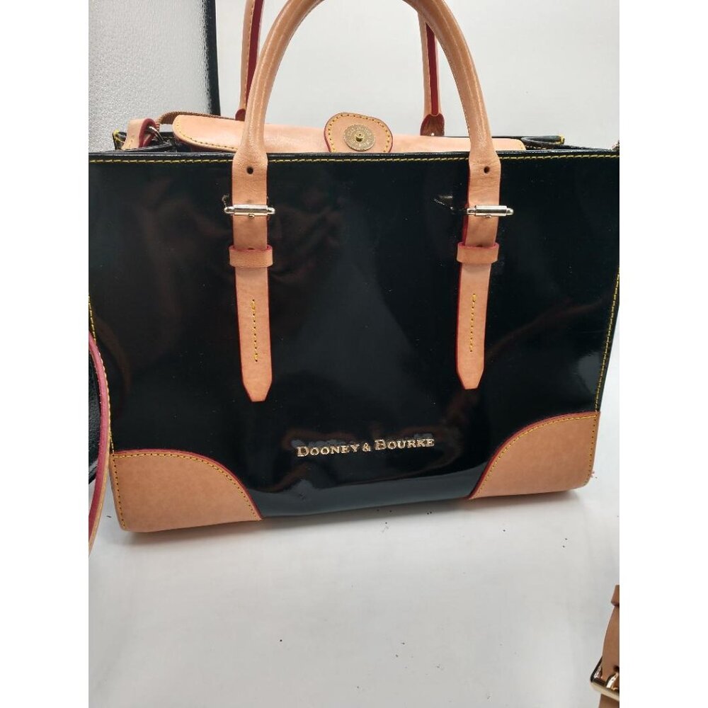 Dooney & Bourke Black & Beige Patent Leather Tote/crossbody & Wristlet Set - Picture 2 of 16
